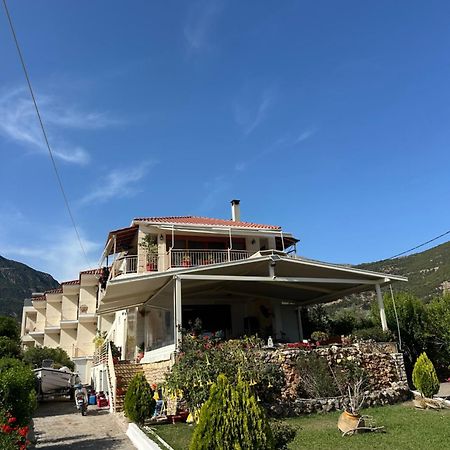 Evita Luxury Apartments Spilia (Central Greece) Exterior foto